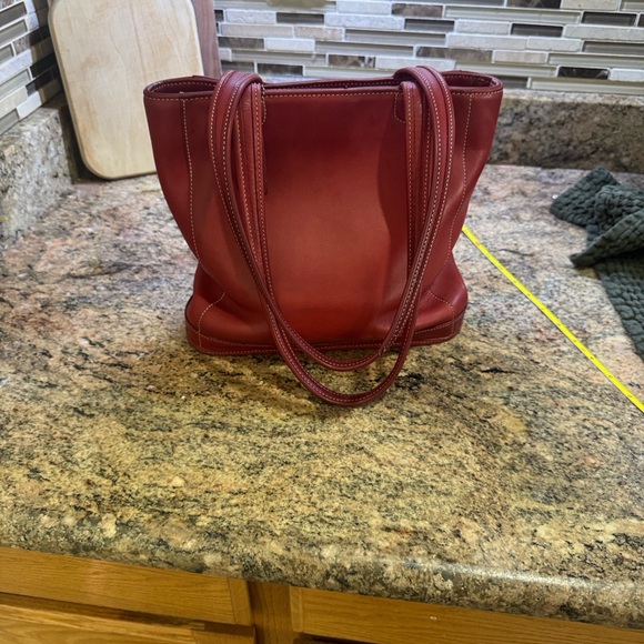 バッグ COACH Red Leather Tote Bag Vintage Rare Vintage Coach Red Leather Tote Bag